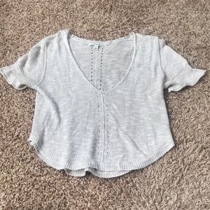 Low cut sweater short sleeve top